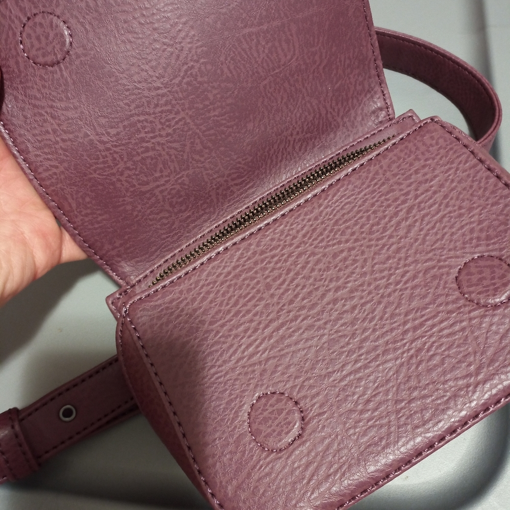 Purse - Picture 4 of 5